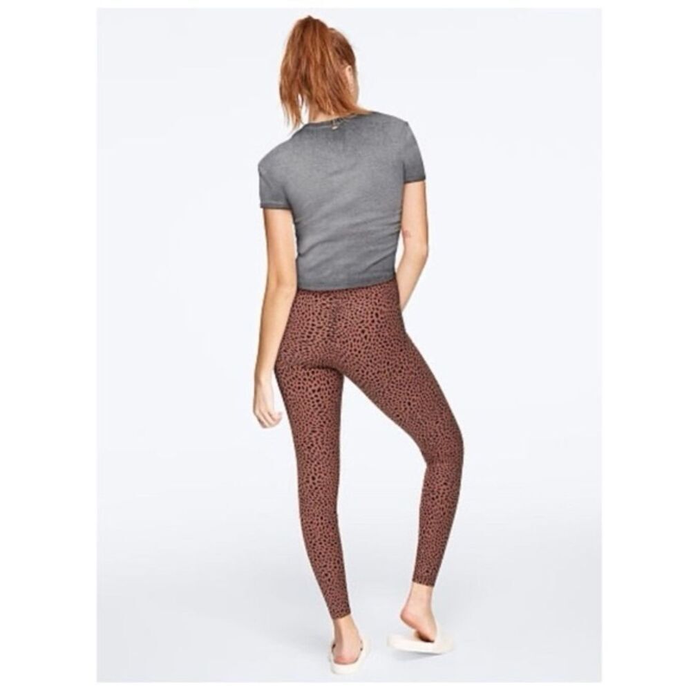 Victoria's Secret PINK Yoga Sport Hi Waist 7/8 Ankle Legging Cheetah Print Small